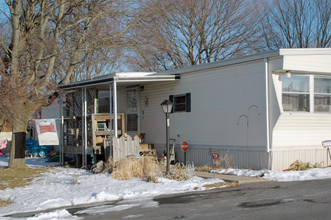 943 Rettew Mill Rd in Ephrata, PA - Building Photo - Building Photo