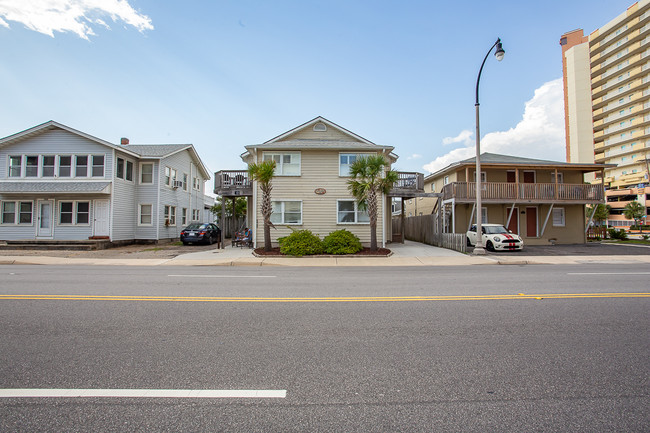 506 S Ocean Blvd in North Myrtle Beach, SC - Building Photo - Building Photo