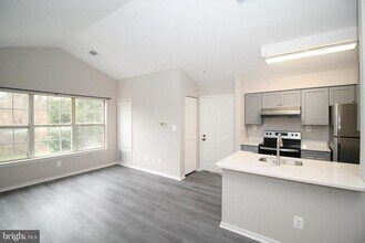 18525 Boysenberry Dr in Montgomery Village, MD - Building Photo - Building Photo