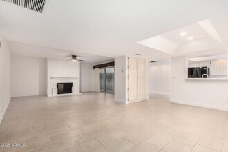 7729 N Vía De Fonda in Scottsdale, AZ - Building Photo - Building Photo