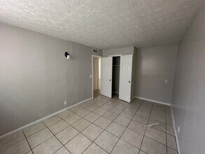 2862 W 1st St, Unit 4 in Jacksonville, FL - Building Photo - Building Photo