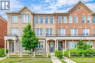 10606 Bathurst St in Richmond Hill, ON - Building Photo