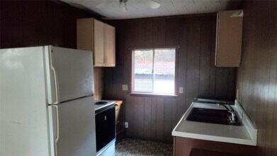 6644 Bonanza Dr in Montgomery, TX - Building Photo - Building Photo