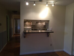 5050 Washington St, Unit 224 in Boston, MA - Foto de edificio - Building Photo