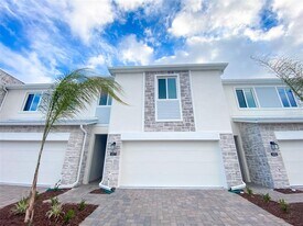 417 Bogey Dr in Davenport, FL - Building Photo