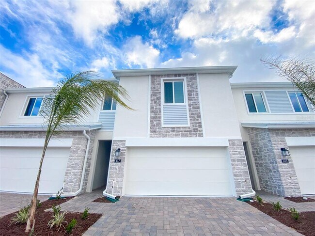 property at 417 Bogey Dr