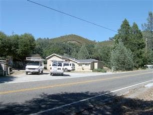 6735 Marshal Grade Rd in Coloma, CA - Foto de edificio