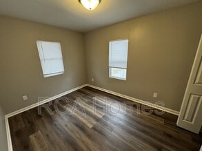 3747 E Market St in Indianapolis, IN - Building Photo - Building Photo