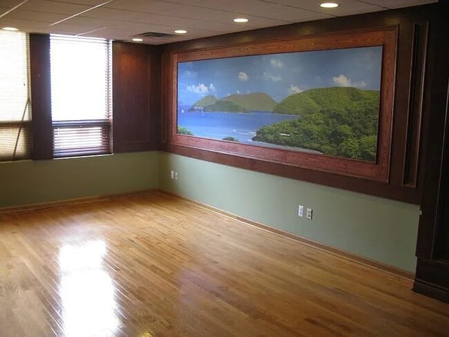 35 N Saginaw St, Unit #2 in Pontiac, MI - Building Photo - Building Photo