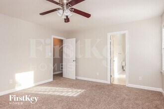 4993 Heritage Woods Dr in Greensboro, NC - Building Photo - Building Photo