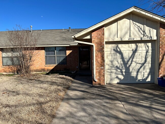 property at 8510 Wakefield Dr