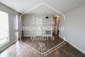 511 S Cedar St in Maryville, TN - Building Photo - Building Photo
