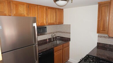 77 River St in Hoboken, NJ - Building Photo - Building Photo