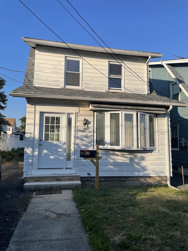 44 Inman Pl, Unit 1st floor, Unit 1st floor