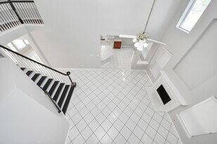 14706 Cross Jct St in Houston, TX - Building Photo