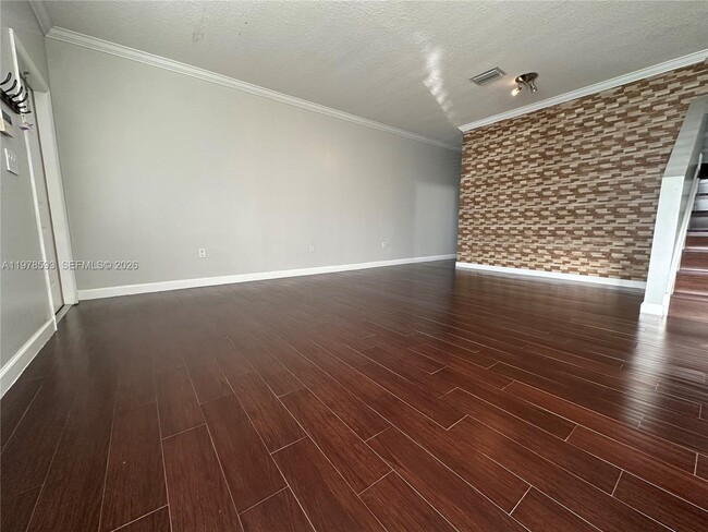 2221 SE 24th Pl in Homestead, FL - Building Photo - Building Photo