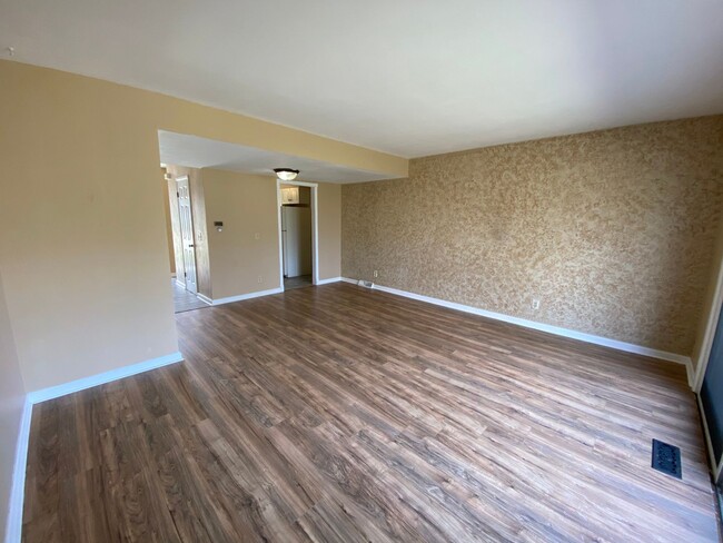 1507 18th Ave in Silvis, IL - Building Photo - Building Photo