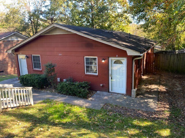 1219 Moreland Ave in Durham, NC - Building Photo