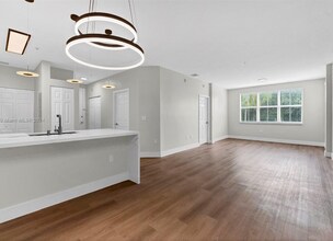 4602 SW 160th Ave in Miramar, FL - Building Photo - Building Photo