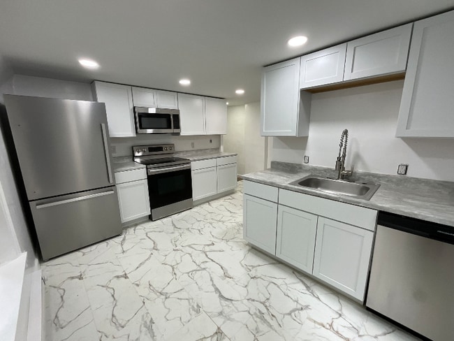 209.5 N Nanticoke Ave