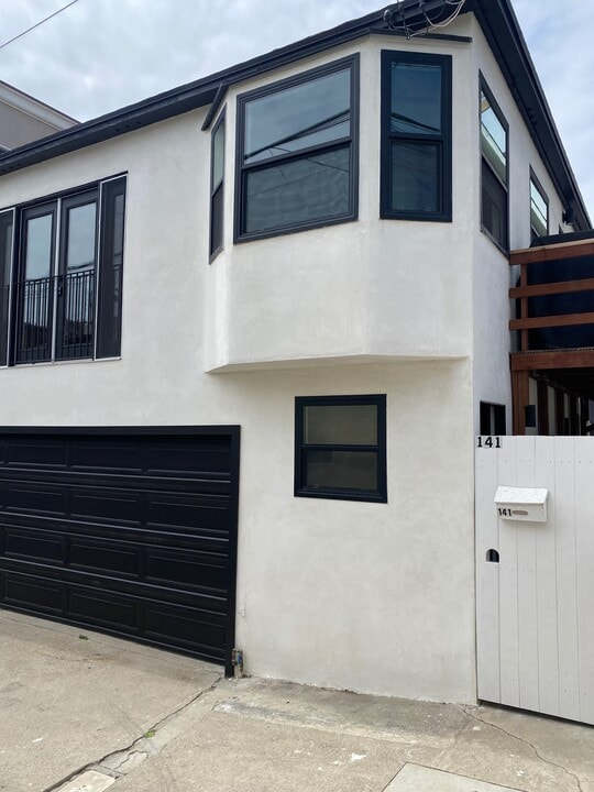 138 30th St, Unit #141 in Hermosa Beach, CA - Building Photo