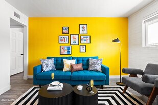 4604 N 74th St in Scottsdale, AZ - Building Photo