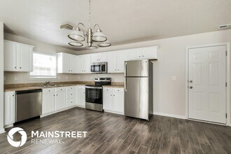 9710 Evanwood Ct in Louisville, KY - Foto de edificio - Building Photo