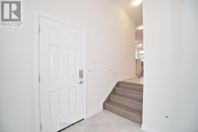 803 Everbloom Ln in Ottawa, ON - Building Photo - Building Photo