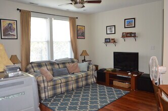 4747 N Virginia Ave in Chicago, IL - Building Photo - Building Photo