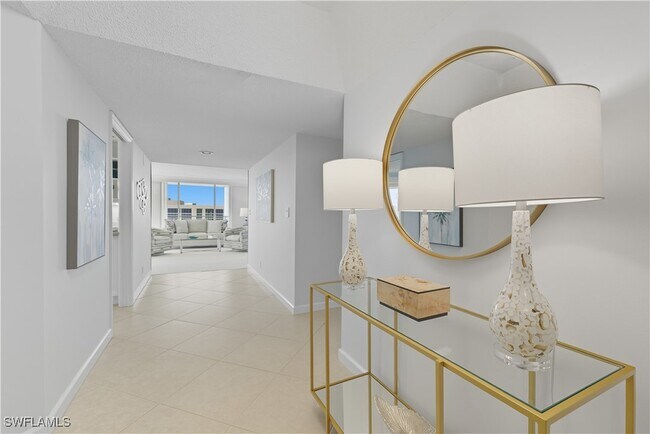 4901 Gulf Shore Blvd N in Naples, FL - Building Photo - Building Photo