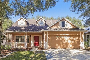 11116 Newbridge Dr in Riverview, FL - Building Photo