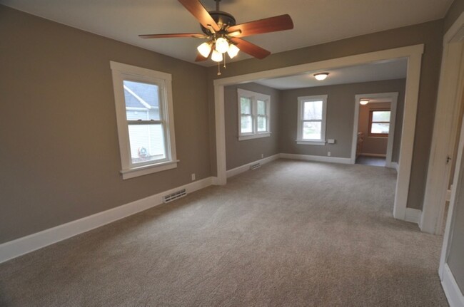 5630 Ovid Ave in Des Moines, IA - Building Photo - Building Photo
