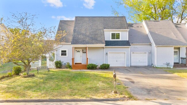 property at 670 Middletown Ave