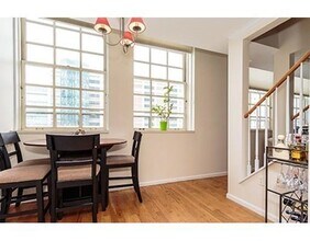 106 13th in Boston, MA - Foto de edificio - Building Photo