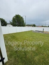 3721 48th St NW in Mandan, ND - Building Photo - Building Photo