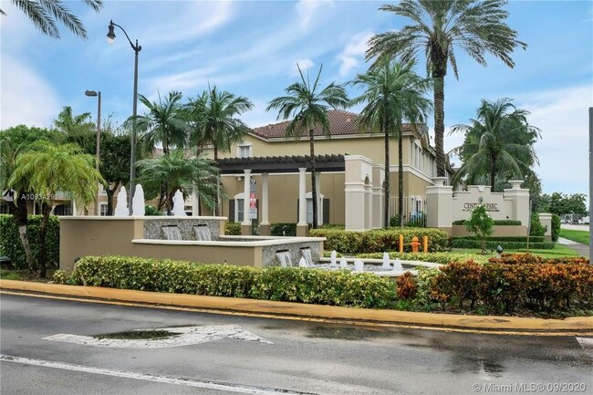 8906 W Flagler St, Unit 212 in Miami, FL - Building Photo - Building Photo