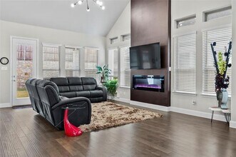 13101 Scissortail Dr in Frisco, TX - Building Photo - Building Photo