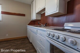 740 E Grand St in Springfield, MO - Foto de edificio - Building Photo