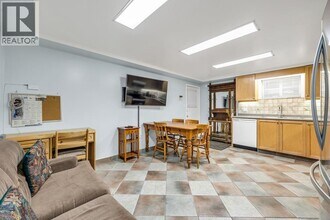 556 Kaslo St in Vancouver, BC - Building Photo - Building Photo