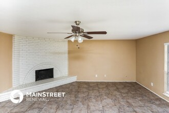 1122 Loving Trail in Grand Prairie, TX - Building Photo - Building Photo