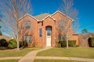 401 Preston Oaks Dr in Lewisville, TX - Building Photo