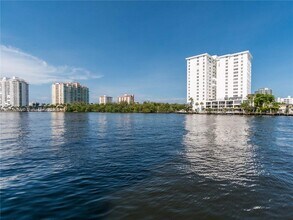 888 Intracoastal Dr in Fort Lauderdale, FL - Foto de edificio - Building Photo