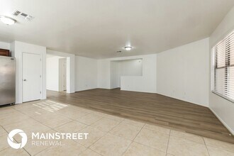 1725 W Rita Marie Dr in Tucson, AZ - Foto de edificio - Building Photo