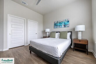 4902 Cosmos Cir, Unit 119 in Wimauma, FL - Foto de edificio - Building Photo