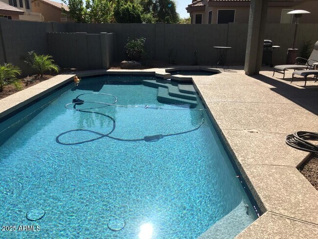 1381 W Armstrong Way in Chandler, AZ - Building Photo - Building Photo
