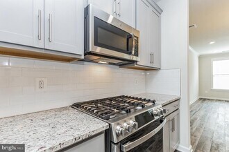 20763 Heron Landing Dr in Sterling, VA - Building Photo - Building Photo