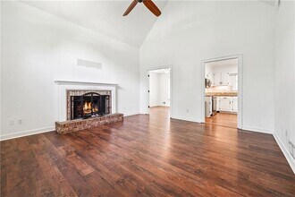 5600 Surrey Ct in Alpharetta, GA - Building Photo - Building Photo