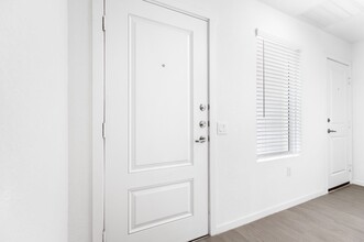 1355 Loop St in San Antonio, TX - Building Photo - Building Photo