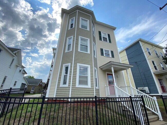 93 Second St in Manchester, NH - Building Photo - Building Photo