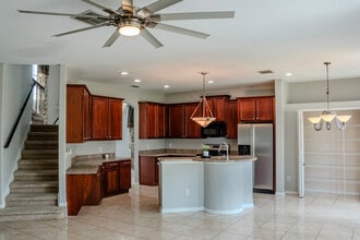1557 Amaryllis Cir in Orlando, FL - Foto de edificio - Building Photo